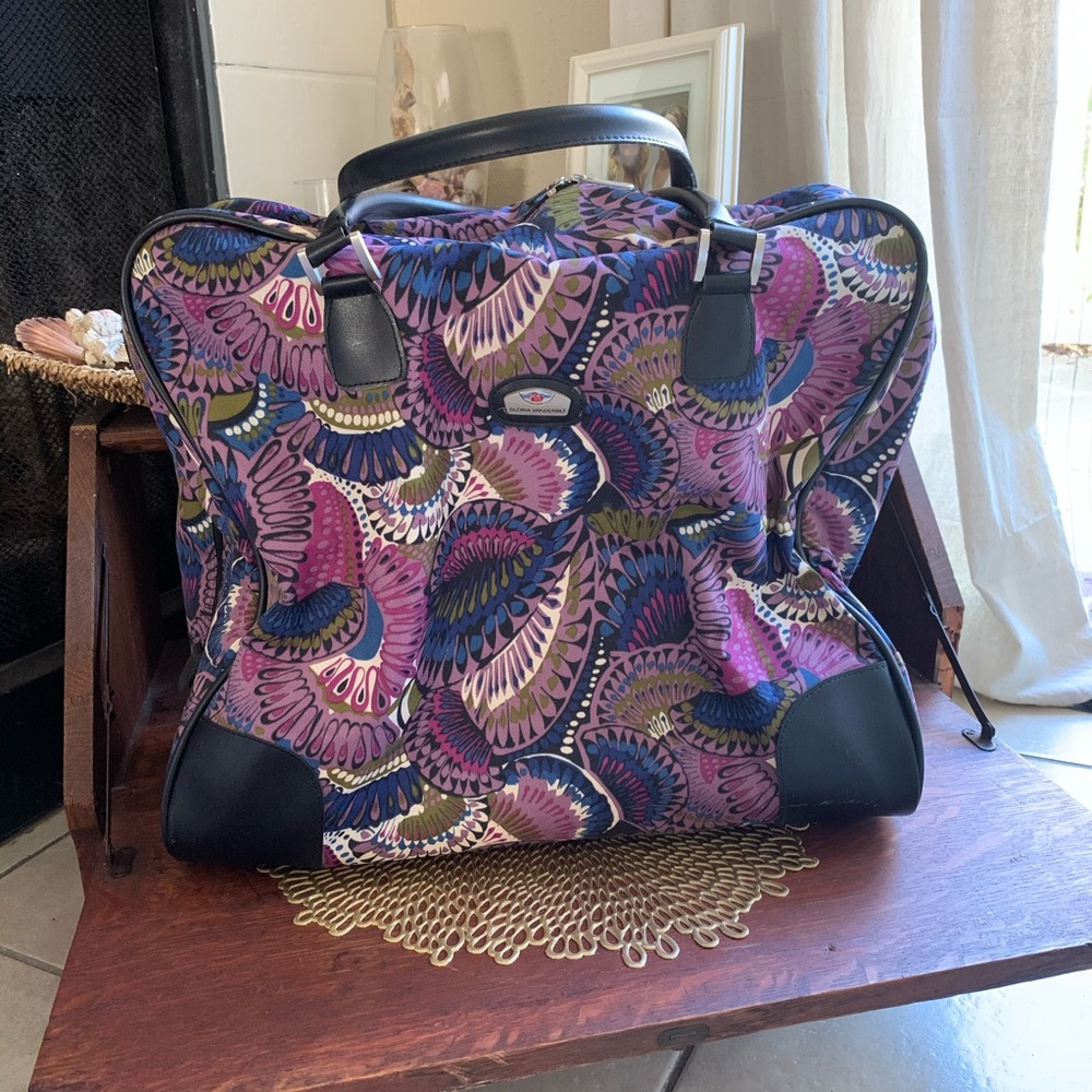 Gloria Vanderbilt Weekender Travel Bag